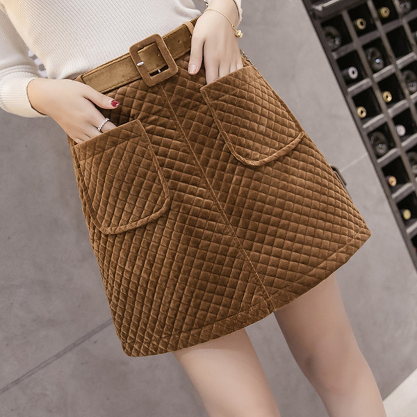 Fusta de dama moderna cu centura si buzunare in negru, maro si bej