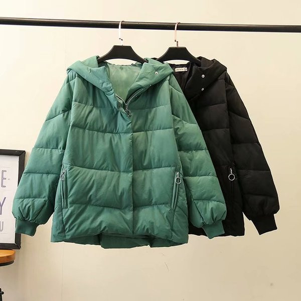 Модерно дамско зимно яке асиметричен модел в зелен и черен цвят 