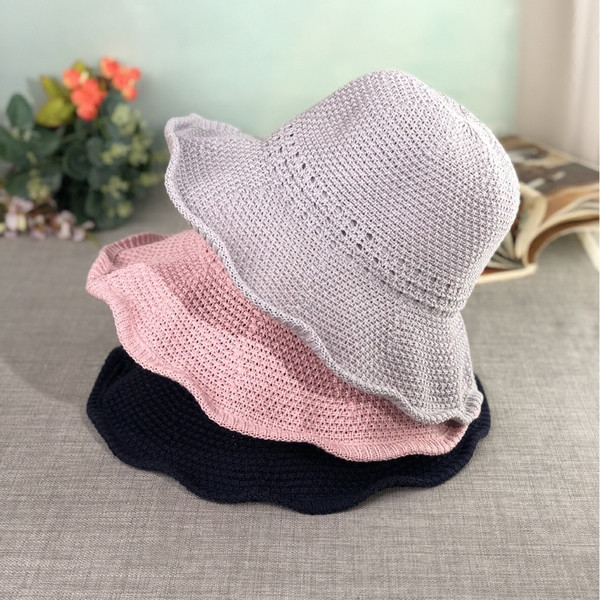 Palarie de dama tricotata in bej, roz, gri, maro, albastru si negru