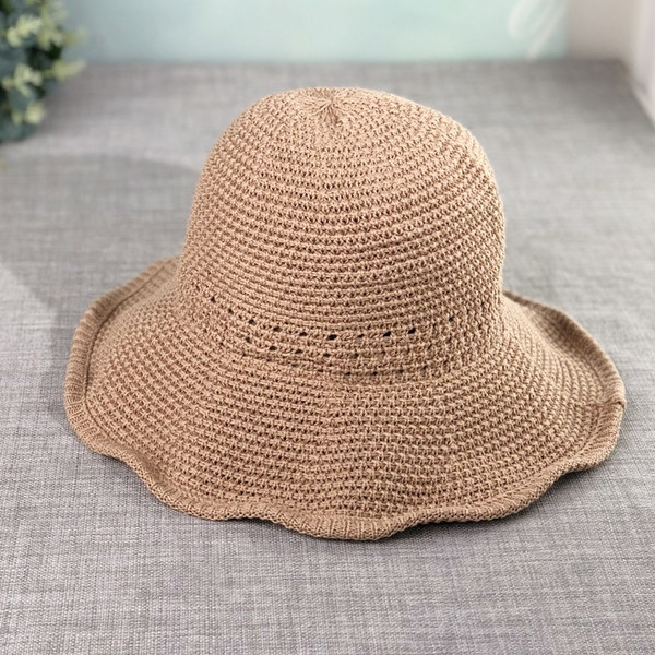 Palarie de dama tricotata in bej, roz, gri, maro, albastru si negru