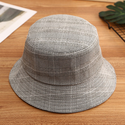 Palarie dama in carouri in patru culori