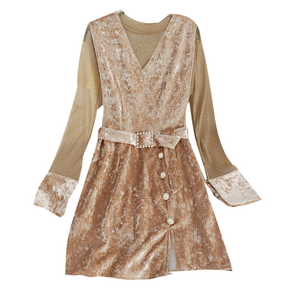 Stílusos női bársonyruha övvel és gombokkal bézs és fekete színben