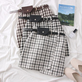 Modern női kockás szoknya barna, fekete és szürke övvel