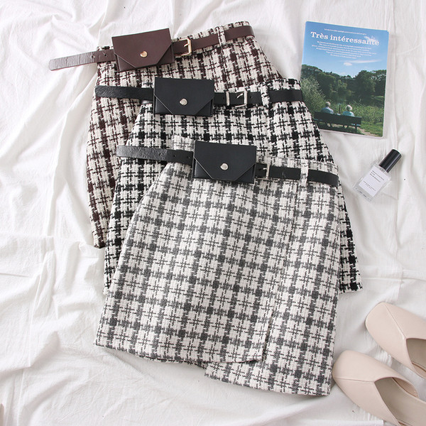Modern női kockás szoknya barna, fekete és szürke övvel
