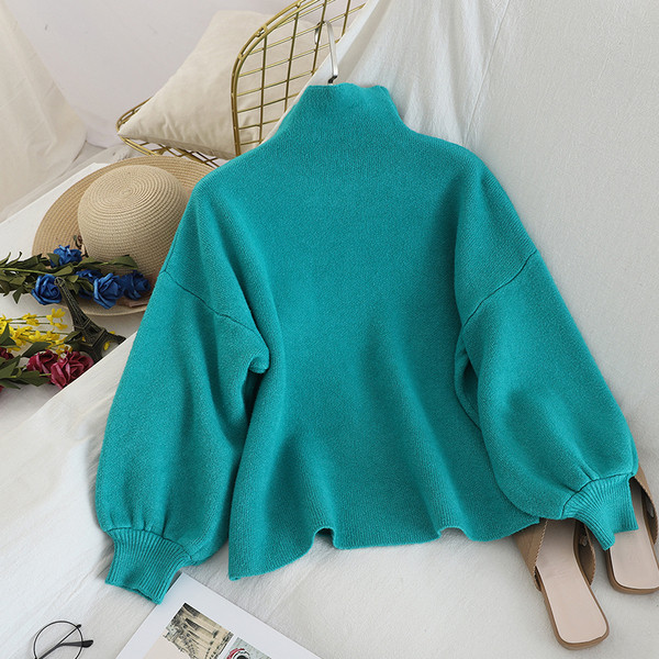 Κλασικό μοντέλο  γυναικείο πουλόβερ  με υψηλό γιακά σε διάφορα χρώματα