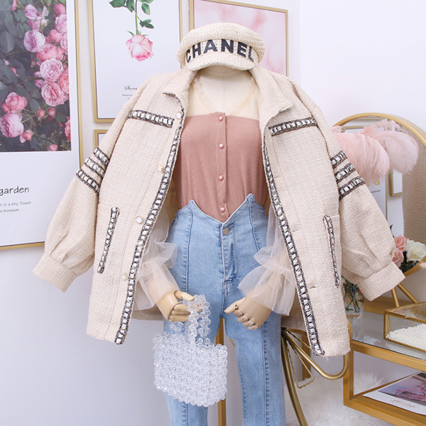 Palton modern de dama cu buzunare in bej si albastru