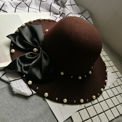 Κομψό γυναικείο καπέλο με πέρλες και κορδέλα