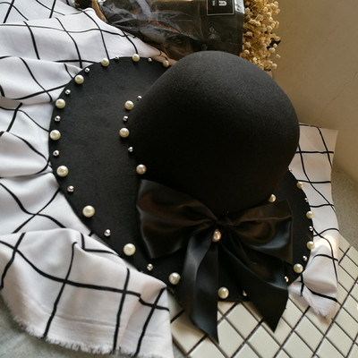 Κομψό γυναικείο καπέλο με πέρλες και κορδέλα