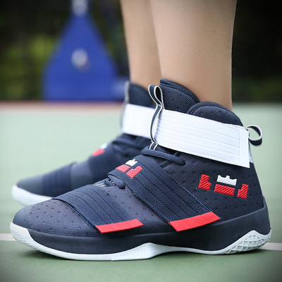 Alkalmi férfi tornacipő matricákkal és nyakkendőkkel három színben