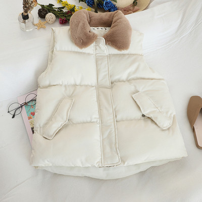 Női mellény pehelygallérral és zsebekkel több színben