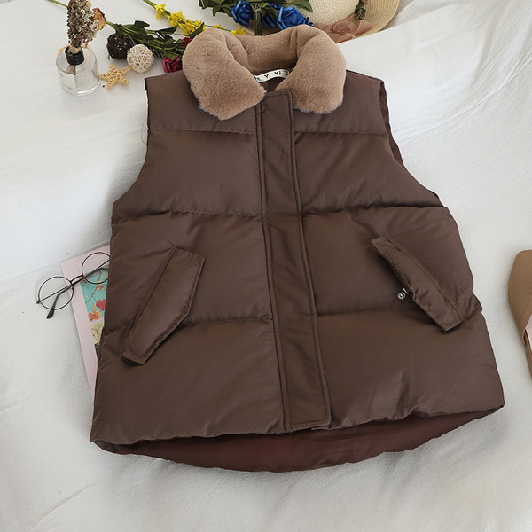 Női mellény pehelygallérral és zsebekkel több színben