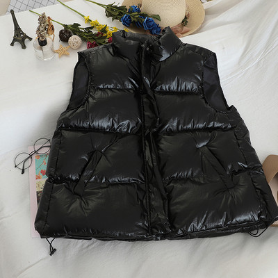 Μοντέρνο γυναικείο γιλέκο με κομψό αποτέλεσμα σε τρία χρώματα