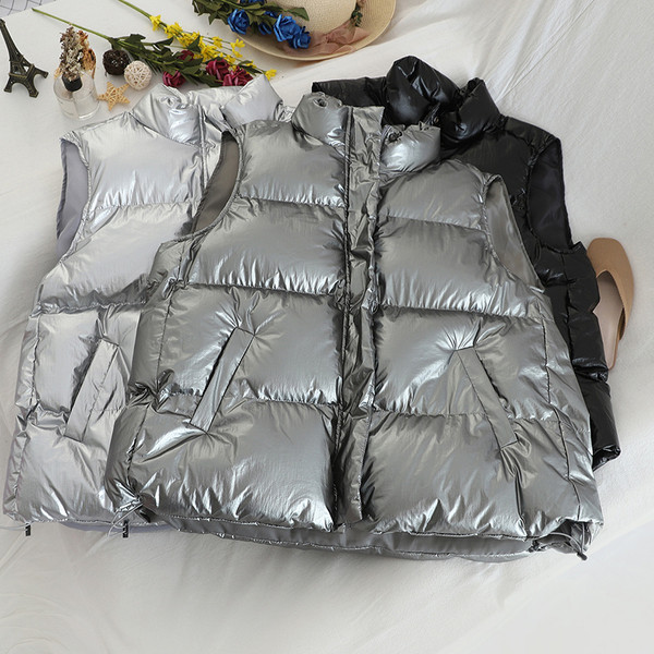 Μοντέρνο γυναικείο γιλέκο με κομψό αποτέλεσμα σε τρία χρώματα