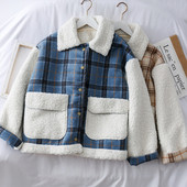 Palton scurt de dama in carouri moderna cu buzunar in doua culori