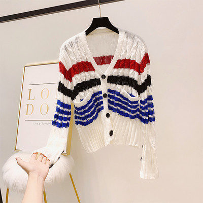 Vesta de dama moderna tricotata cu nasturi