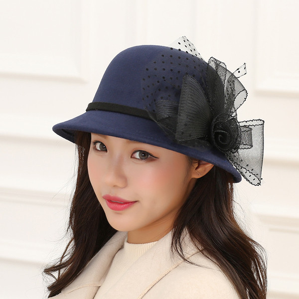 Palarie de dama eleganta cu panglica de tul