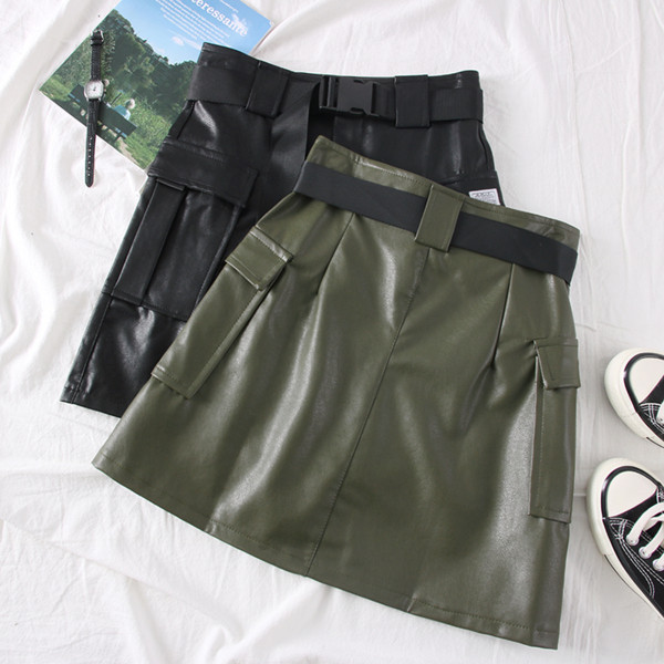 Fusta de dama actuala cu buzunare si curea din piele ecologica in verde si negru