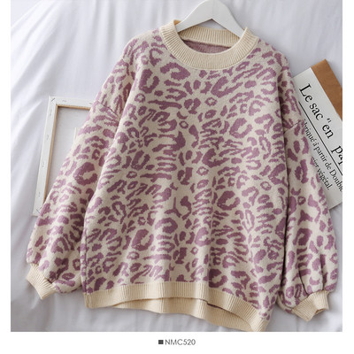 Női alkalmi pulóver ovális nyakkivágással és állatmintával, három színben