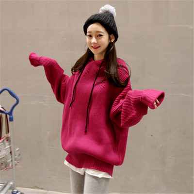 Női alkalmi pulóver kapucnival bézs és ciklámen színben