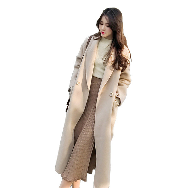 Női kabát hosszú és széles modell bézs és fekete színben