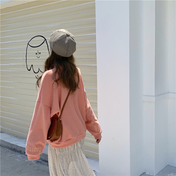 Γυναικείο φούτερ με στρογγυλη λαιμόκοψη σε τρία χρώματα