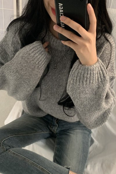 Pulover de dama modern cu decolteu rotund in mai multe culori