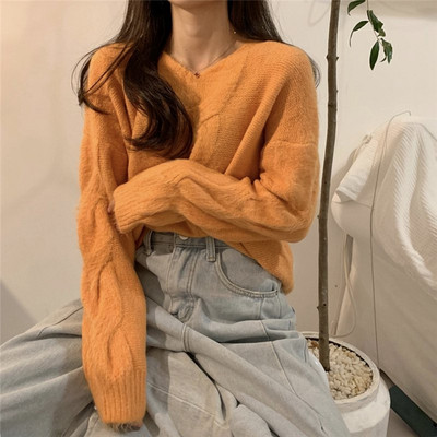 Γυναικείο πουλόβερ με στρογγυλη λαιμόκοψη σε διάφορα χρώματα