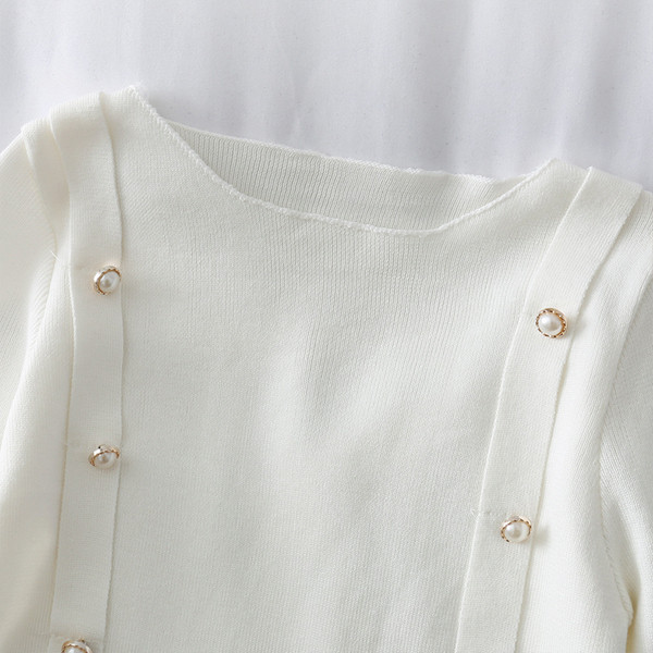 Bluză casual de damă cu perle în alb și negru