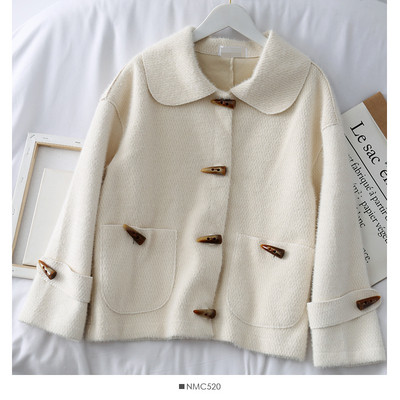 Palton scurt de dama modern cu nasturi si buzunar in roz, alb si verde