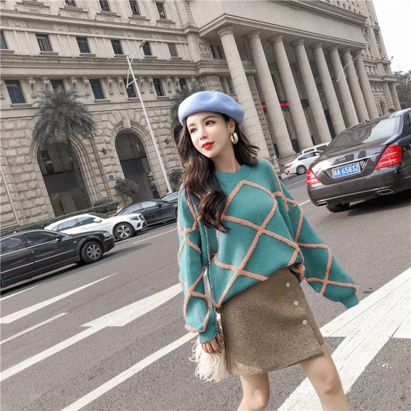 Γυναικείο πουλόβερ με μακριά μανίκια σε δύο χρώματα