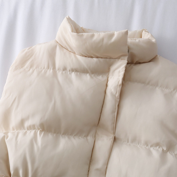 Vesta casual dama cu guler inalt si cravate in verde, alb si negru