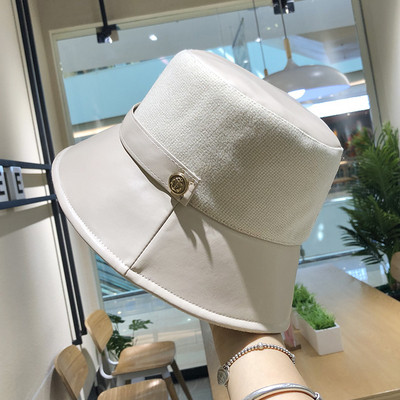 Μοντέρνο γυναικείο έκο δερμάτινο καπέλο σε μαύρο, λευκό, πορτοκαλί και μπεζ χρώμα