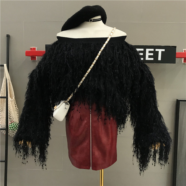 Νέο μοντέλο γυναικείο πουλόβερμε μανίκια πτώσης σε μαύρο και άσπρο χρώμα