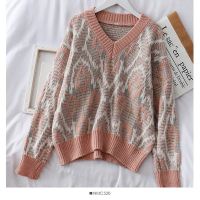 Pulover casual de dama cu decolteu spitz in roz si verde