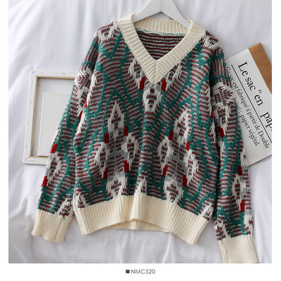 Pulover casual de dama cu decolteu spitz in roz si verde