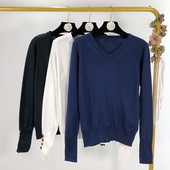 Γυναικείο λεπτό πουλόβερ με λαιμόκοψη σε τρία χρώματα