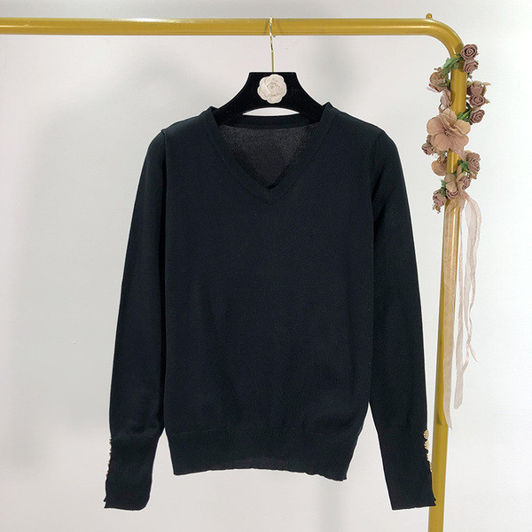 Γυναικείο λεπτό  πουλόβερ με λαιμόκοψη σε τρία χρώματα