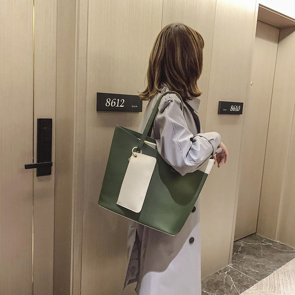 Öko bőrből készült modern női táska többféle színben