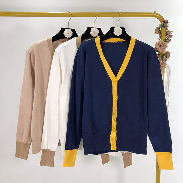 Дамска ежедневна жилетка с шпиц деколте в три цвята