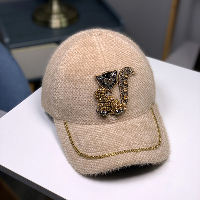 Palarie de dama moderna cu vizor si pietre