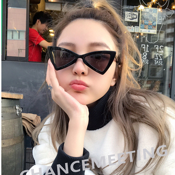 Νέο μοντέλο γυναικεία γυαλιά ηλίου σε διάφορα χρώματα