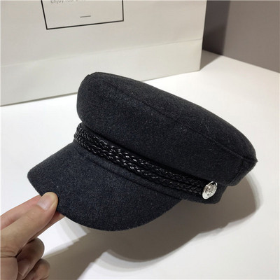 Κομψό γυναικείο καπέλο με γείσο μαύρο και γκρι χρώμα