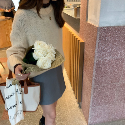 Χειμερινό γυναικείο πουλόβερ  με στρογγυλό λαιμόκοψη σε τέσσερα χρώματα