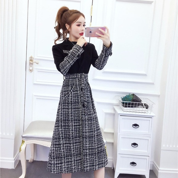 Palton lung, elegant, în carouri, cu nasturi