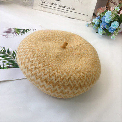 Μοντέρνα γυναικείο καπέλο μπερές σε μαύρο, πορτοκαλί, μπεζ, καφέ, κίτρινο και γκρι χρώμα