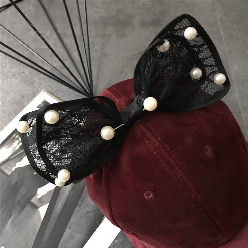 Palarie moderna de dama cu element 3D, panglica si perle