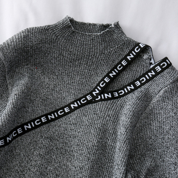 Alkalmi női blúz magas gallérral, felirattal három színben