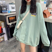 Női alkalmi blúz ovális nyakkivágással és rátéttel