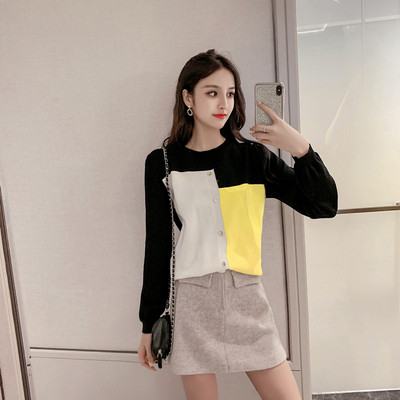 Modern női pulóver gombokkal és O-nyakkal