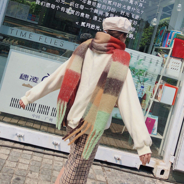 Esarfa de iarna de dama cu franjuri in patru culori